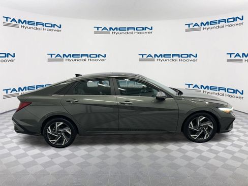 Used 2024 Hyundai Elantra Limited FWD image 6