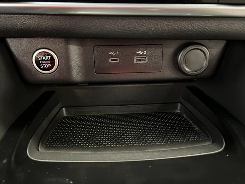 Used 2023 Nissan Rogue SV image 19