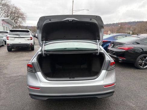 Used 2023 Honda Accord EX image 9