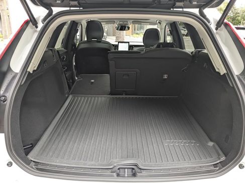 New 2026 Volvo XC60 B5 Core AWD/4WD image 12