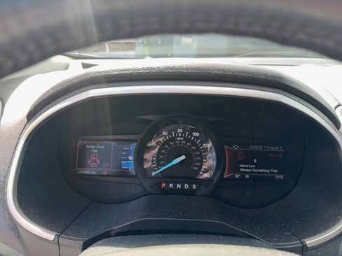 Used 2018 Ford Edge SEL w/ Equipment Group 201A AWD/4WD image 13