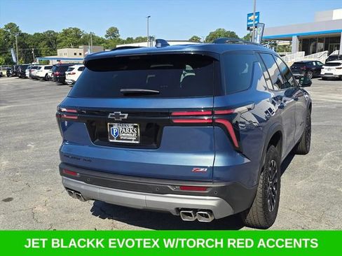 Certified 2024 Chevrolet Traverse Z71 w/ Enhanced Driving Package AWD/4WD image 7