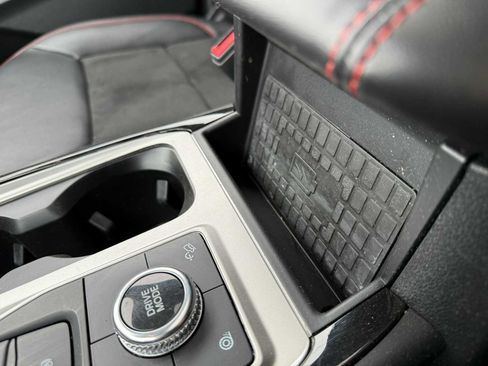 Used 2024 Ford Explorer ST-Line w/ Class IV Trailer Tow Package image 49