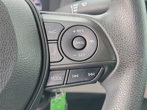 Used 2020 Toyota Corolla L image 24