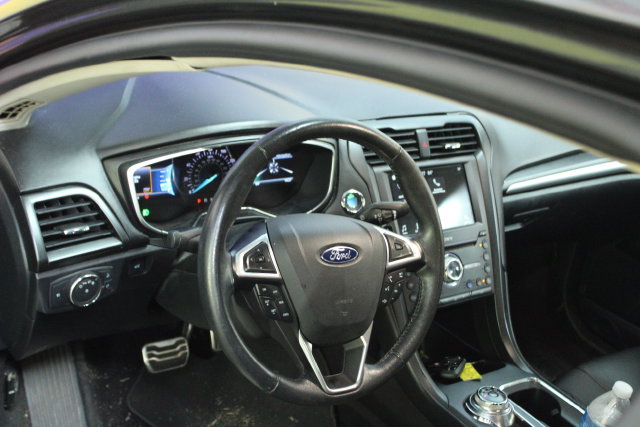 Used 2017 Ford Fusion Titanium FWD image 13