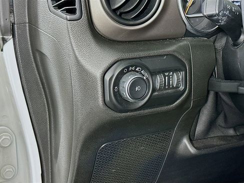 Used 2019 Jeep Wrangler Unlimited Sport S image 14