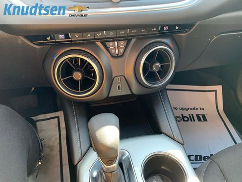 Used 2025 Chevrolet Blazer LT w/ Midnight/Sport Edition image 23