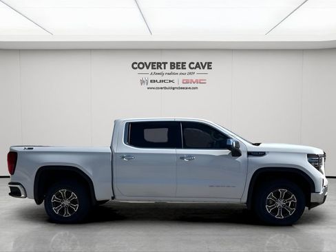 New 2026 GMC Sierra 1500 SLT w/ SLT Convenience Package image 11