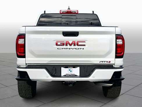 Used 2023 GMC Canyon AT4 w/ AT4 Premium Package image 5