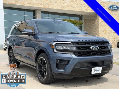 Used 2023 Ford Expedition Limited image 20