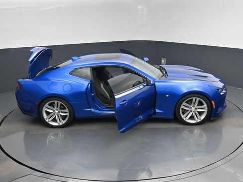 Used 2018 Chevrolet Camaro SS image 18