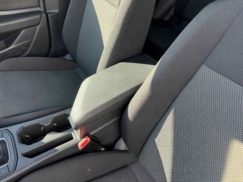 Used 2019 Volkswagen Jetta S image 22