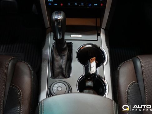 Used 2015 Ford Explorer Sport image 18