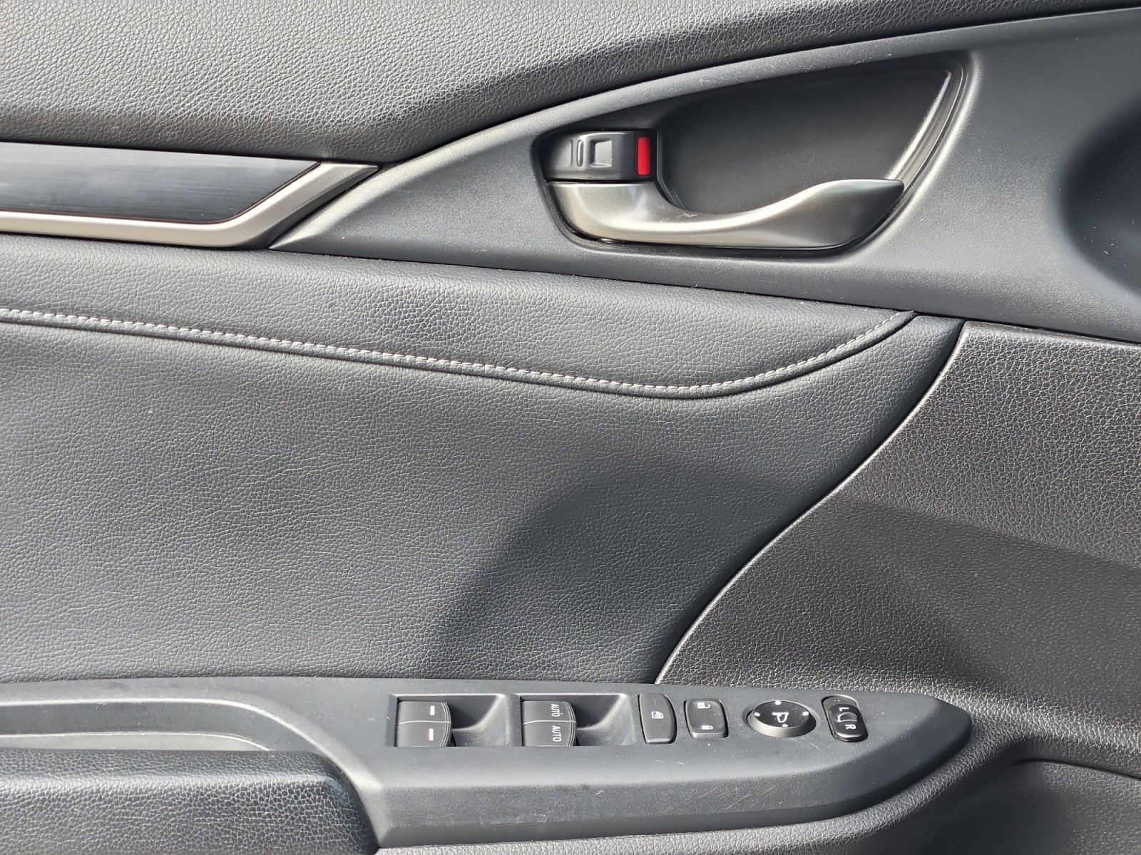 Used 2020 Honda Civic Sport Touring image 14