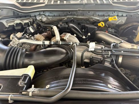 Used 2019 Ford F250 Lariat w/ Lariat Value Package AWD/4WD image 32