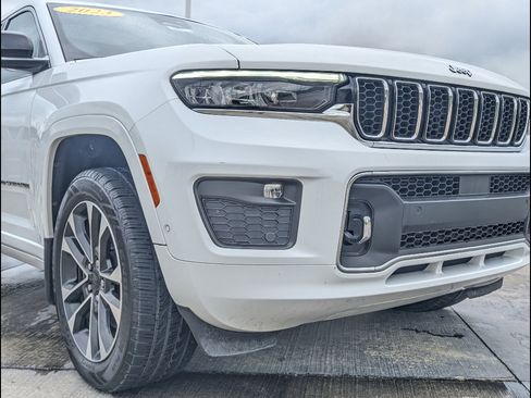 Used 2023 Jeep Grand Cherokee L Overland w/ Rear Seat Video Group I AWD/4WD image 12