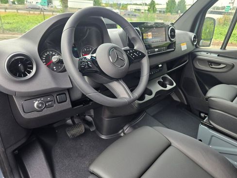 New 2026 Mercedes-Benz Sprinter 2500 image 11