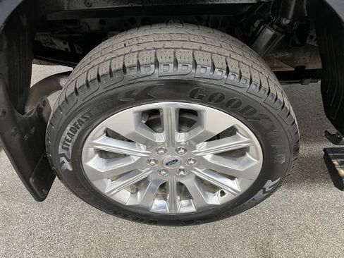 Used 2023 Ford F150 Limited image 13