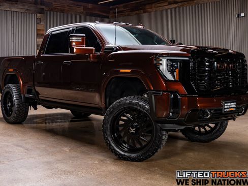 Used 2024 GMC Sierra 2500 Denali Ultimate image 1