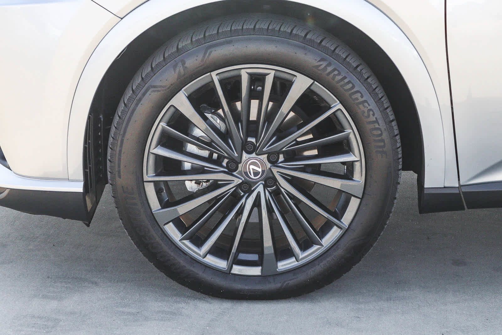 Used 2025 Lexus RX 350 Premium w/ Convenience Package FWD image 11