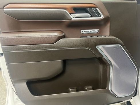 Used 2023 GMC Sierra 1500 Denali w/ Denali Reserve Package image 23