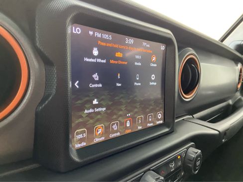 Used 2023 Jeep Gladiator Mojave w/ Cold Weather Group image 29