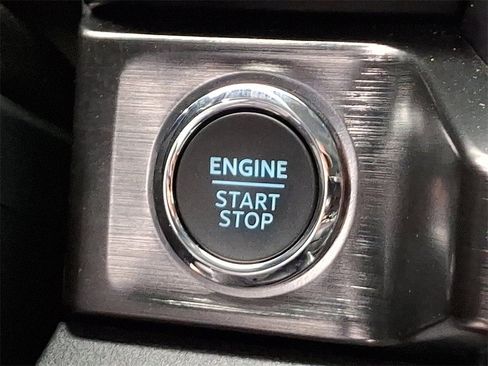 Certified 2024 Ford F250 Lariat w/ Lariat Ultimate Package image 27