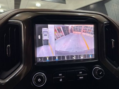 Used 2019 Chevrolet Silverado 1500 High Country w/ Z71 Off-Road Package AWD/4WD image 26