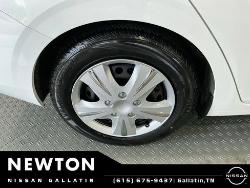 Used 2021 Nissan Sentra S FWD image 39