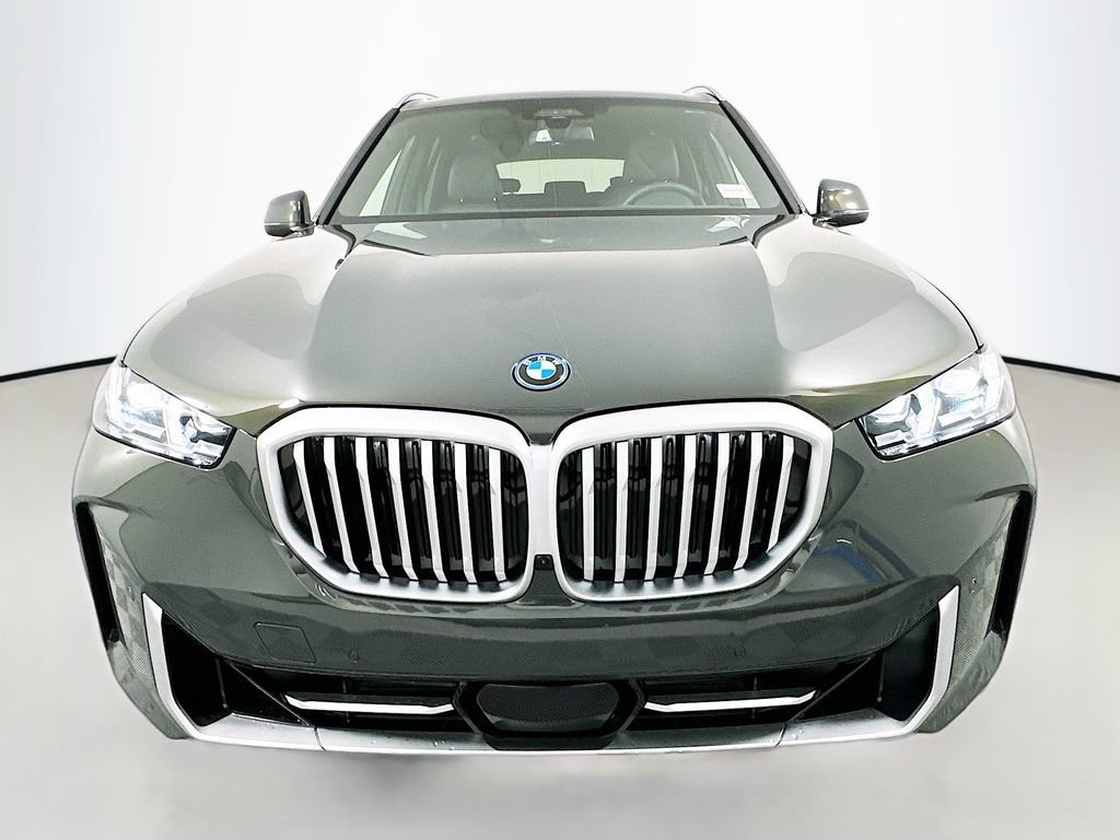 Used 2026 BMW X5 xDrive50e AWD/4WD image 2