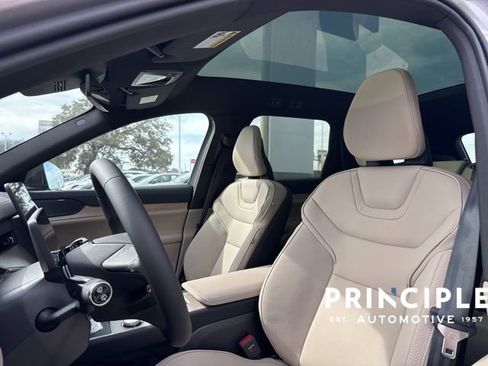 New 2026 Volvo EX90 Plus image 29