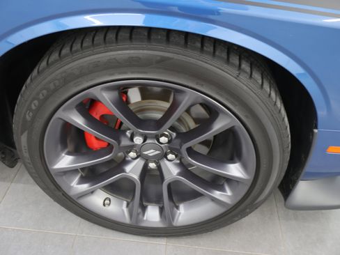 Used 2022 Dodge Challenger R/T w/ T/A Package RWD image 3