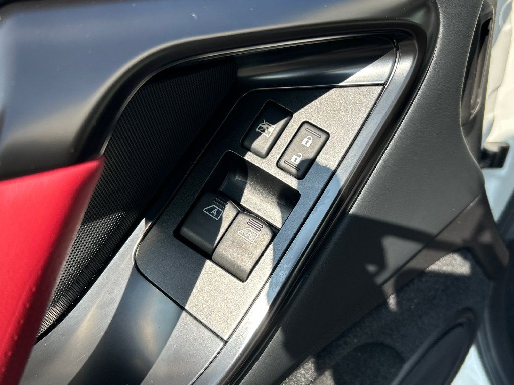 Used 2015 Nissan GT-R Black Edition AWD/4WD image 11