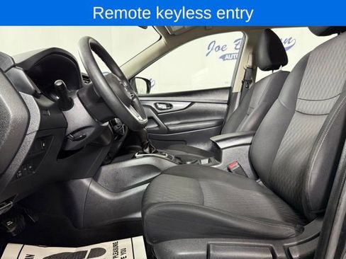 Used 2018 Nissan Rogue S image 10