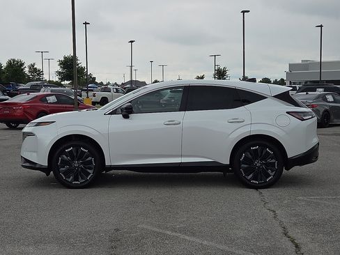 Used 2026 Nissan Murano Platinum w/ Technology Package AWD/4WD image 3