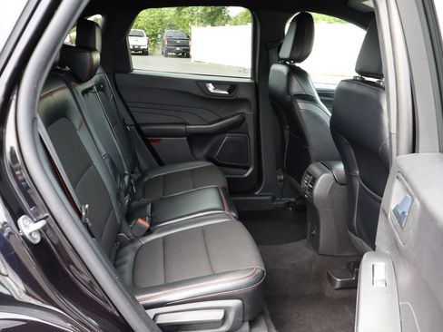 Used 2025 Ford Escape ST-Line FWD image 25