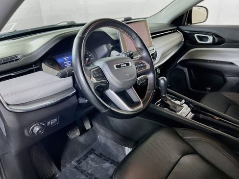 Used 2022 Jeep Compass Limited AWD/4WD image 9