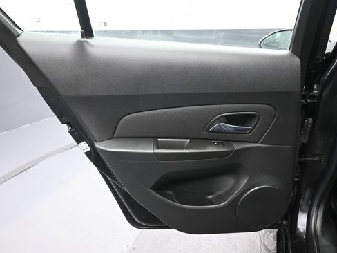 Used 2015 Chevrolet Cruze LT FWD image 27