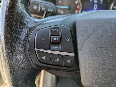 Used 2020 Ford Explorer XLT w/ Comfort Package AWD/4WD image 11