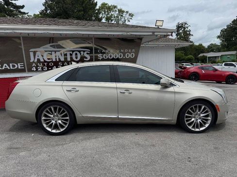 Used 2013 Cadillac XTS Platinum w/ Driver Assist Package FWD image 8