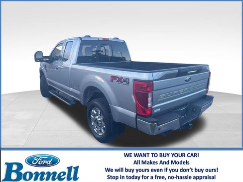 Used 2020 Ford F250 Lariat w/ Chrome Package image 3