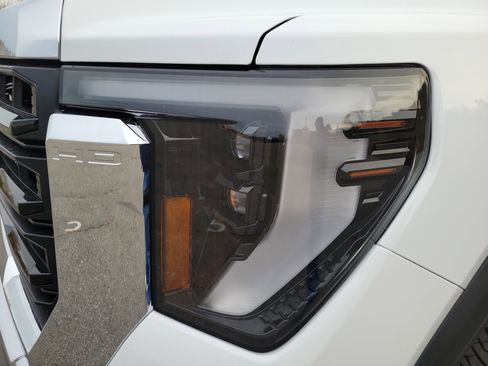 New 2026 GMC Sierra 3500 Pro w/ Convenience Package image 9