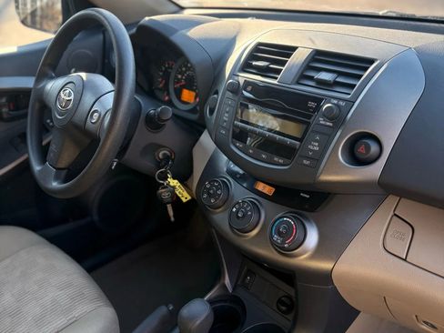 Used 2011 Toyota RAV4 2WD w/ Base L4 Extra Value Pkg image 15