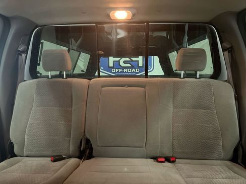 Used 2004 Ford F350 image 21