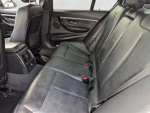 Used 2017 BMW 330i xDrive Sedan AWD/4WD image 25