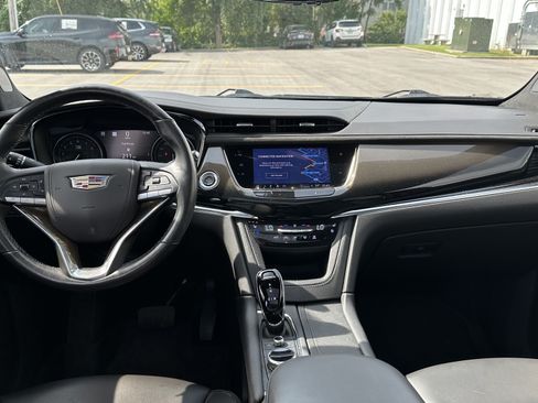 Used 2022 Cadillac XT6 Premium Luxury w/ Platinum Package AWD/4WD image 30