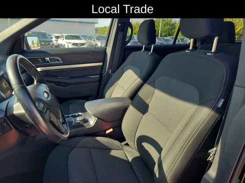 Used 2019 Ford Explorer XLT AWD/4WD image 5