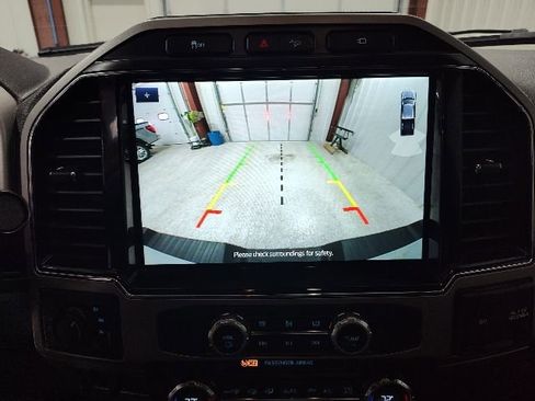 Used 2022 Ford F250 Lariat w/ Chrome Package image 26