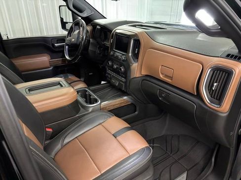 Used 2020 Chevrolet Silverado 2500 High Country w/ Z71 Off-Road Package image 31