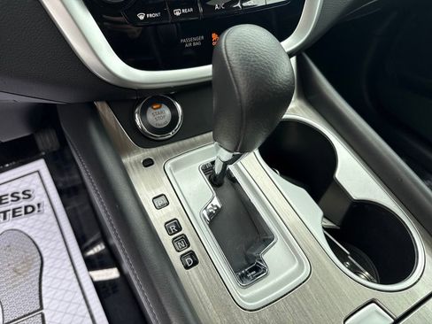 Used 2017 Nissan Murano S w/ Navigation Package image 24